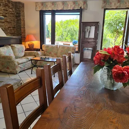 Villino Le Ortensie * Стинтино